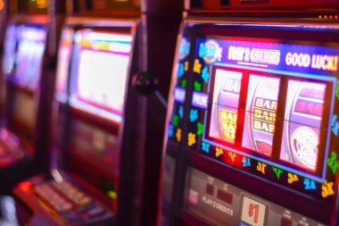 Monopoly Live game board and live presenter on wibawa4d